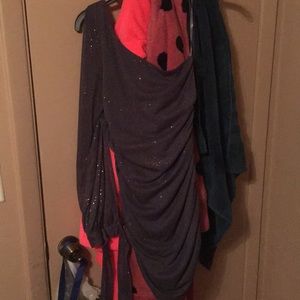 Beautiful dress, perfect for a fancy night out